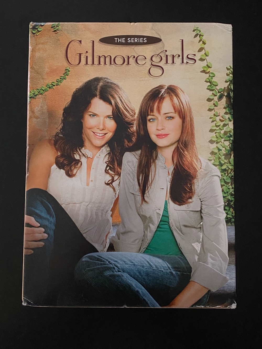 Gilmore Girls The Series (Seasons 1–7) DVD set; includes “A Year in The Life”) 🍂